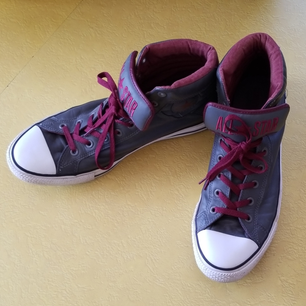 Mens size 12 high top converse